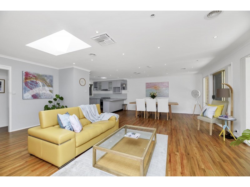 10 Coventry Close, Gordon ACT 2906