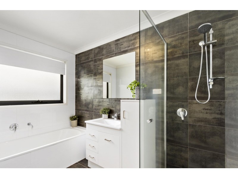 12/10 Helpmann Street, Bonython ACT 2905