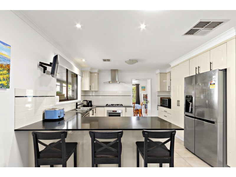 14 Cracknell Street, Monash ACT 2904