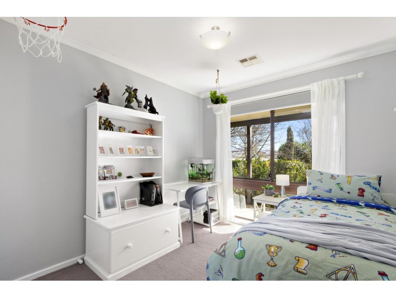 14 Cracknell Street, Monash ACT 2904