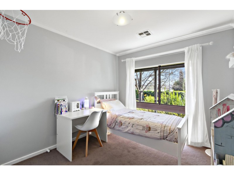 14 Cracknell Street, Monash ACT 2904