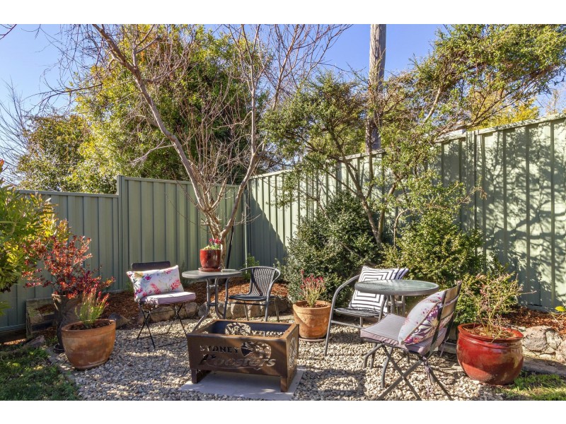 14 Cracknell Street, Monash ACT 2904