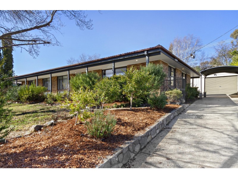14 Cracknell Street, Monash ACT 2904