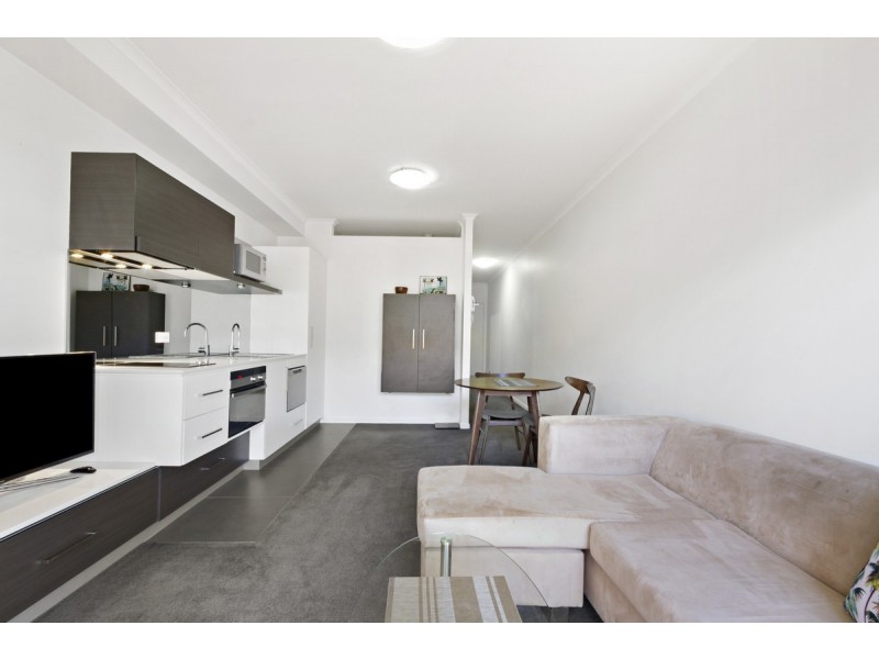 16/56 Cowlishaw Street, Greenway ACT 2900