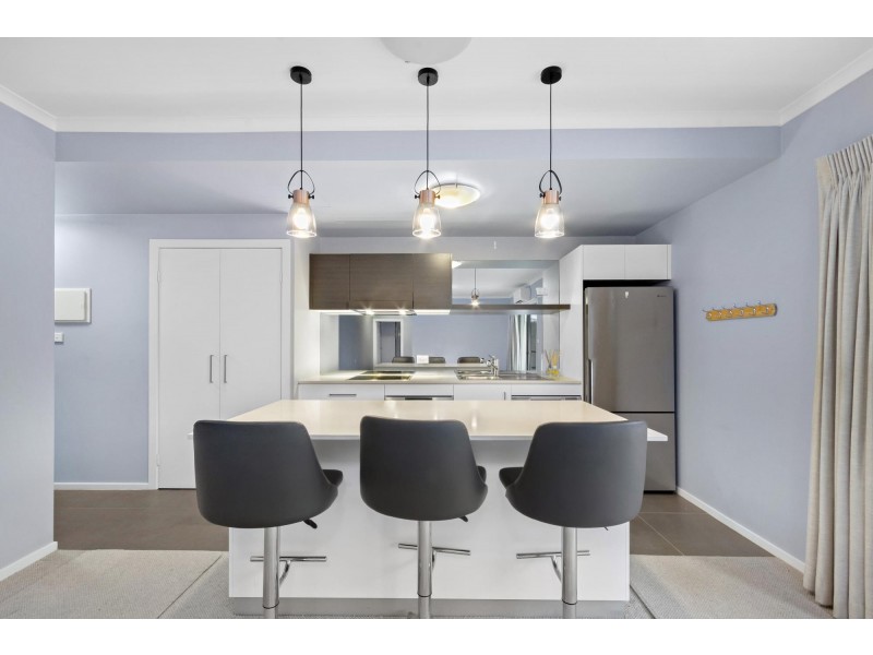 1/56 Cowlishaw Street, Greenway ACT 2900