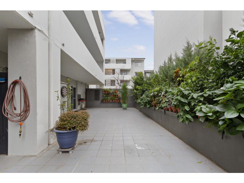 1/56 Cowlishaw Street, Greenway ACT 2900