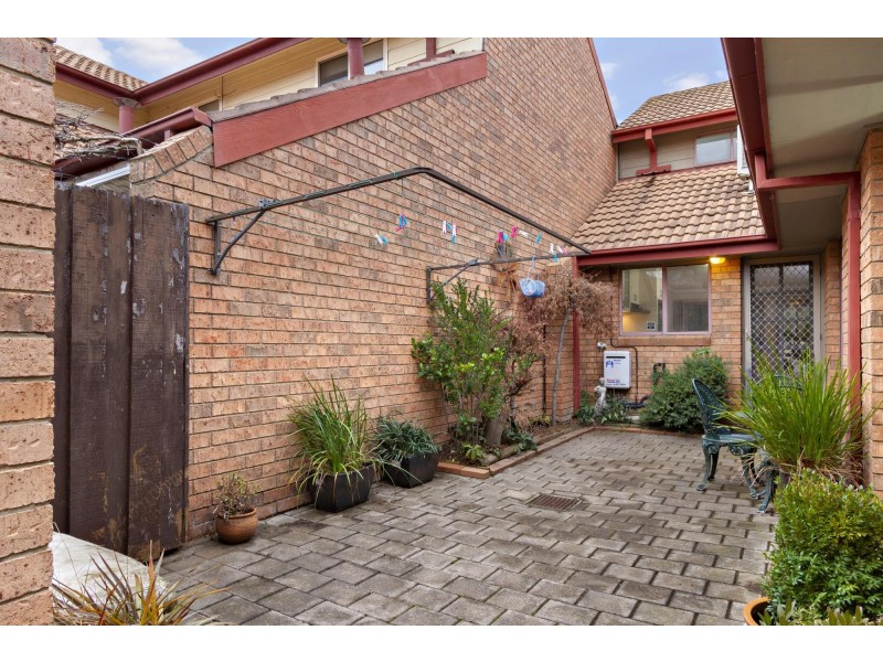 124 De Little Circuit, Greenway ACT 2900