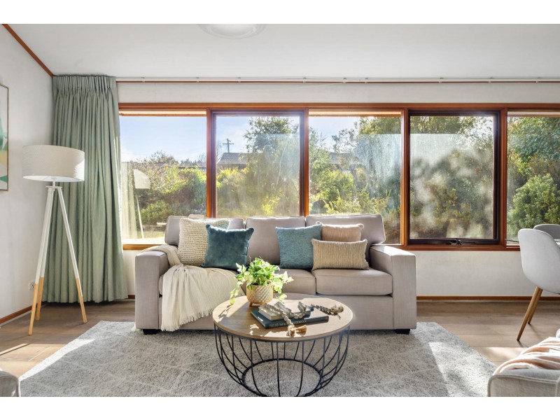 13 Kingsbury Street, Gowrie ACT 2904