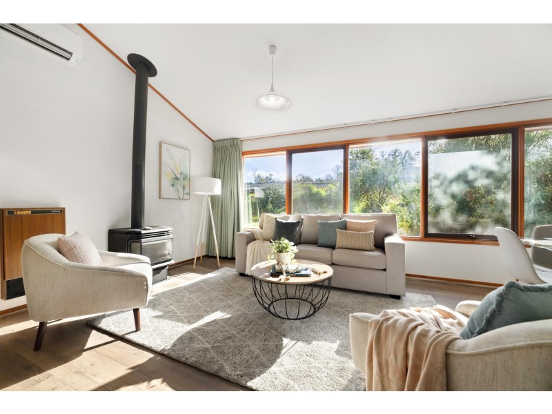 13 Kingsbury Street, Gowrie ACT 2904