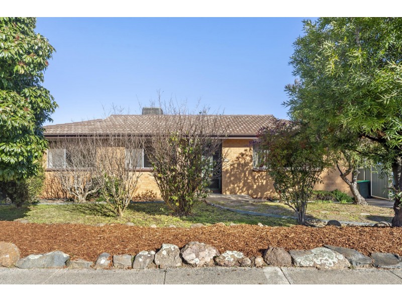105 Livingston Avenue, Kambah ACT 2902