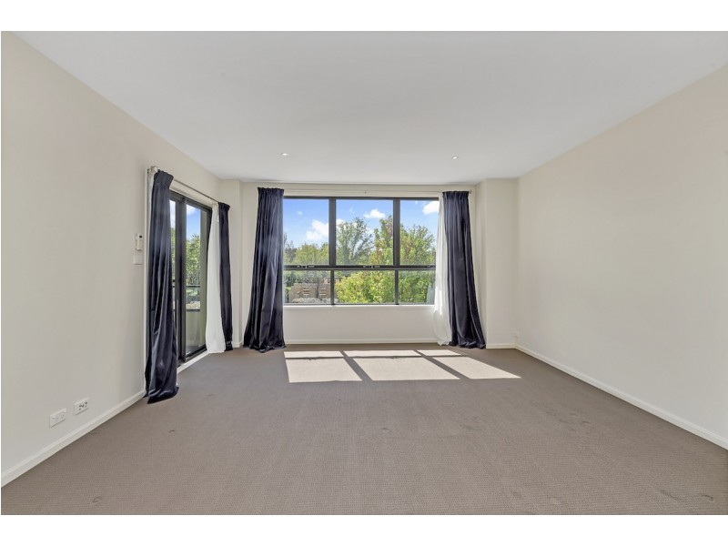 5/2 Eileen Good Street, Greenway ACT 2900