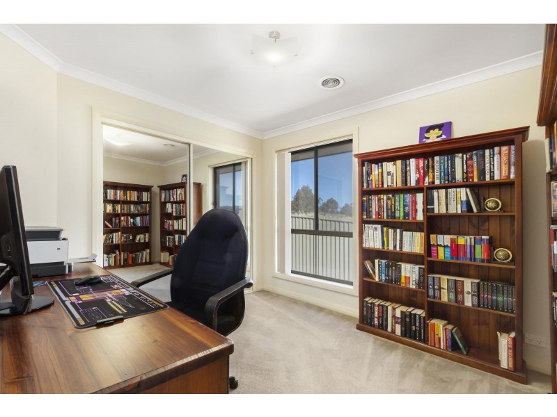 49 Olive Pink Crescent, Banks ACT 2906