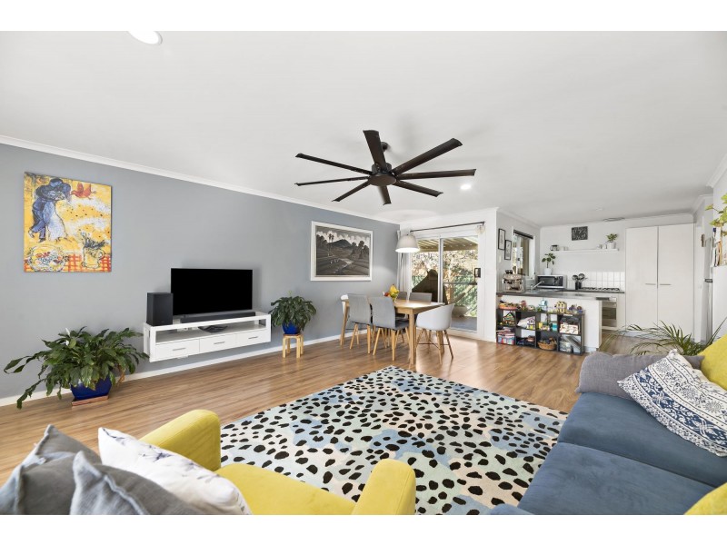 12/16 Blackett Crescent, Greenway ACT 2900
