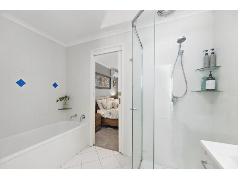12/16 Blackett Crescent, Greenway ACT 2900