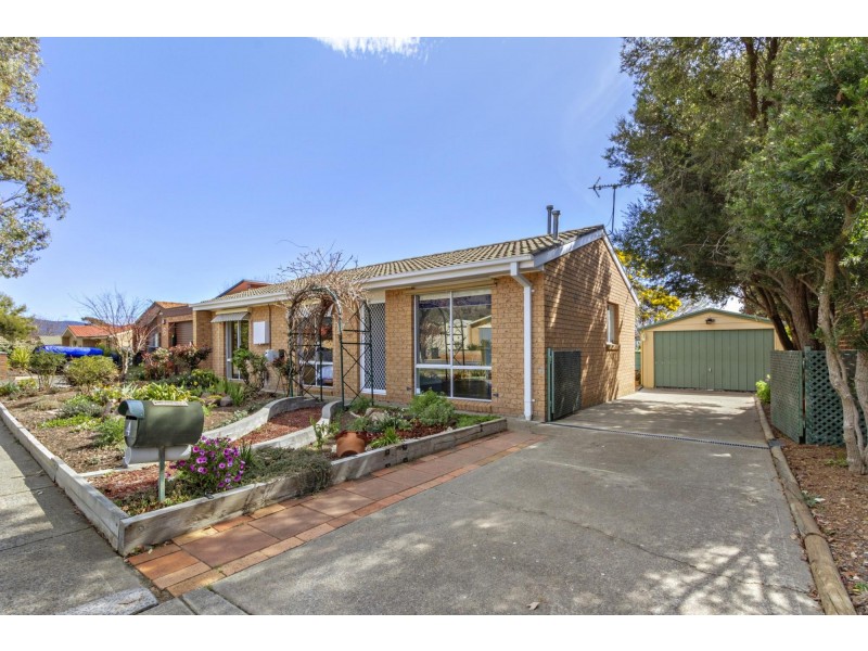 4 Wiburd Street, Banks ACT 2906