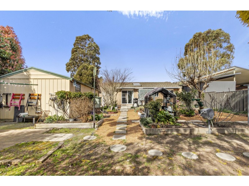 4 Wiburd Street, Banks ACT 2906
