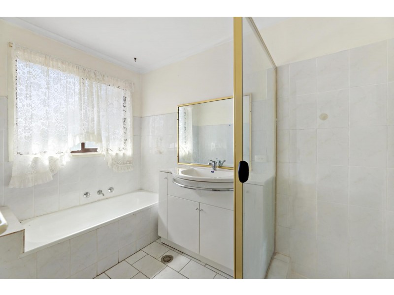 24 Bucknel Circuit, Isabella Plains ACT 2905