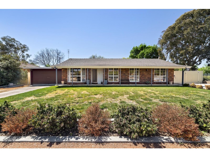 2 McBurney Crescent, Richardson ACT 2905