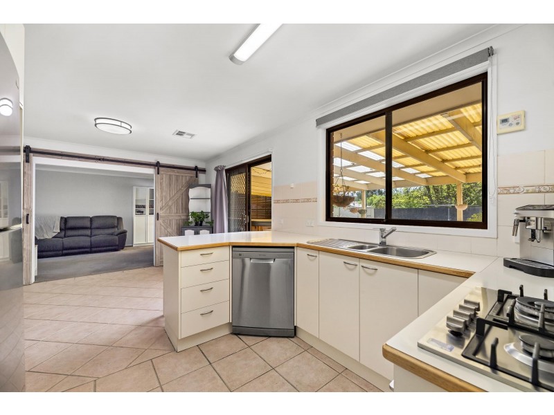 2 McBurney Crescent, Richardson ACT 2905
