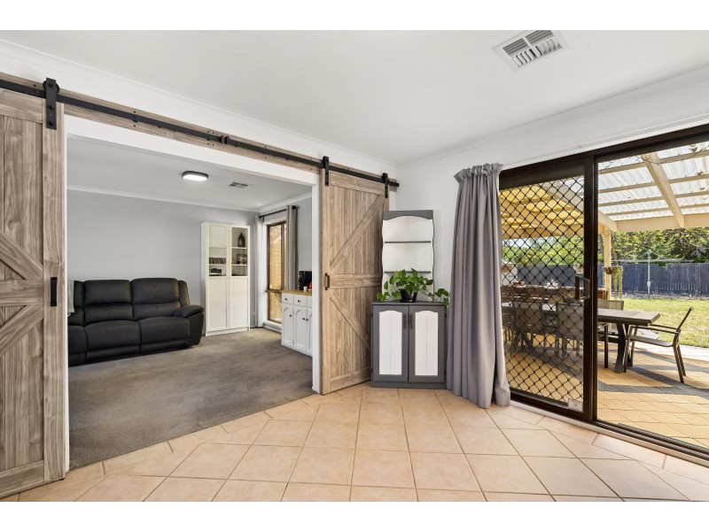 2 McBurney Crescent, Richardson ACT 2905
