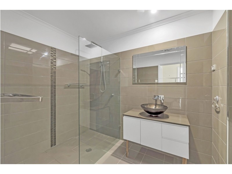 10/3 Peron Place, Banks ACT 2906
