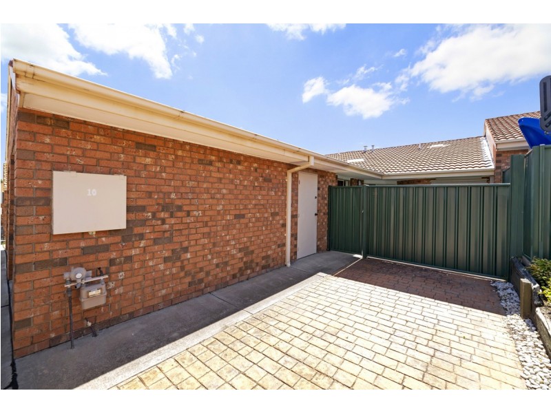 10/3 Peron Place, Banks ACT 2906