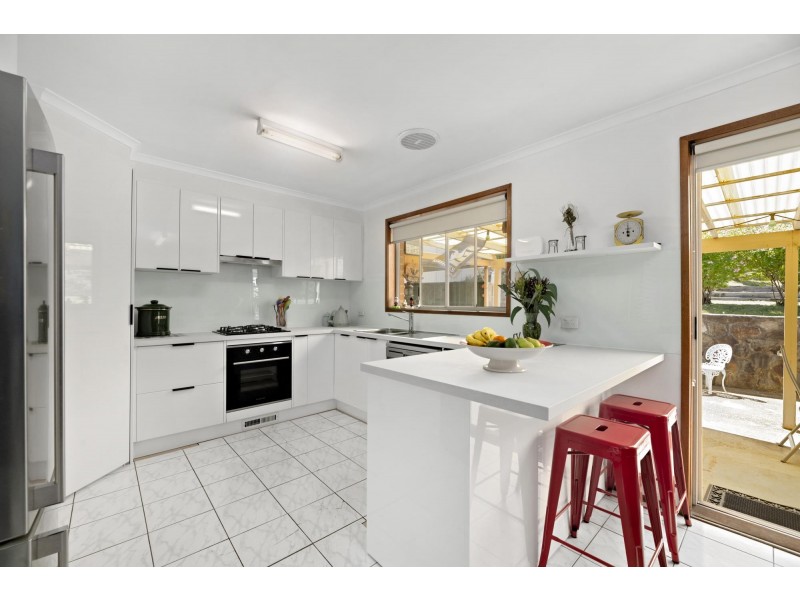 8 Creswick Place, Calwell ACT 2905