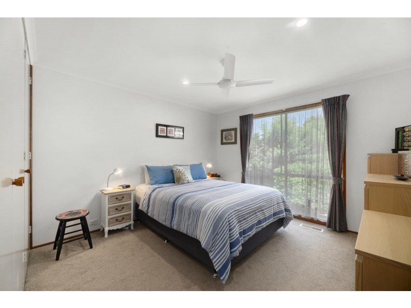 8 Creswick Place, Calwell ACT 2905