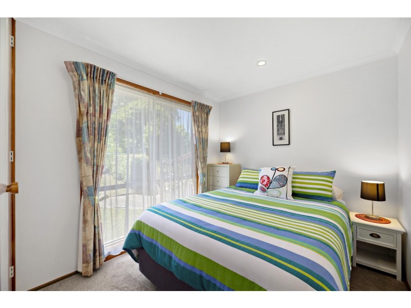 8 Creswick Place, Calwell ACT 2905