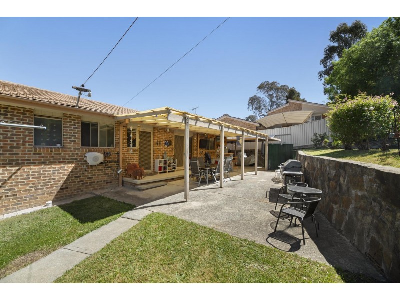 8 Creswick Place, Calwell ACT 2905