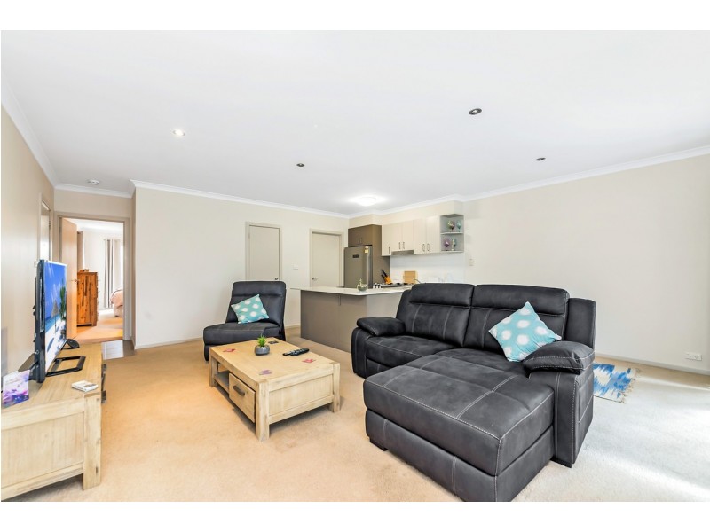 2/1 Ashley Drive, Wanniassa ACT 2903