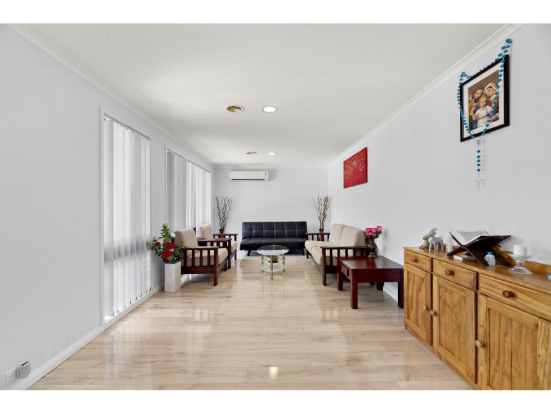 36 Moonbi Crescent, Isabella Plains ACT 2905
