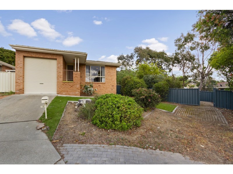 13 Leahy Place, Gordon ACT 2906