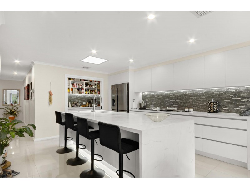 27 Mortimer Lewis Drive, Greenway ACT 2900