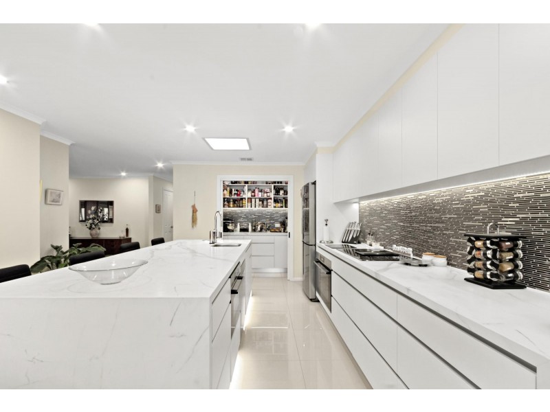 27 Mortimer Lewis Drive, Greenway ACT 2900