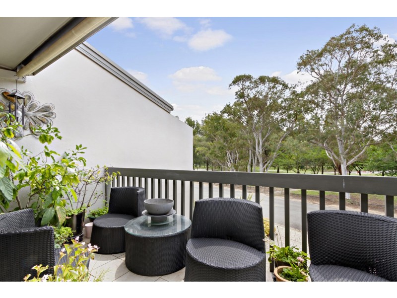 27 Mortimer Lewis Drive, Greenway ACT 2900