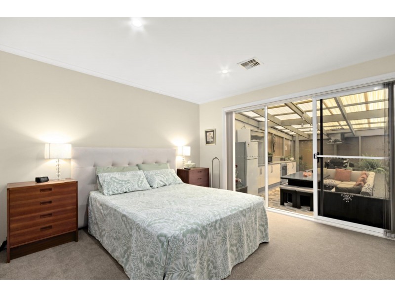 27 Mortimer Lewis Drive, Greenway ACT 2900