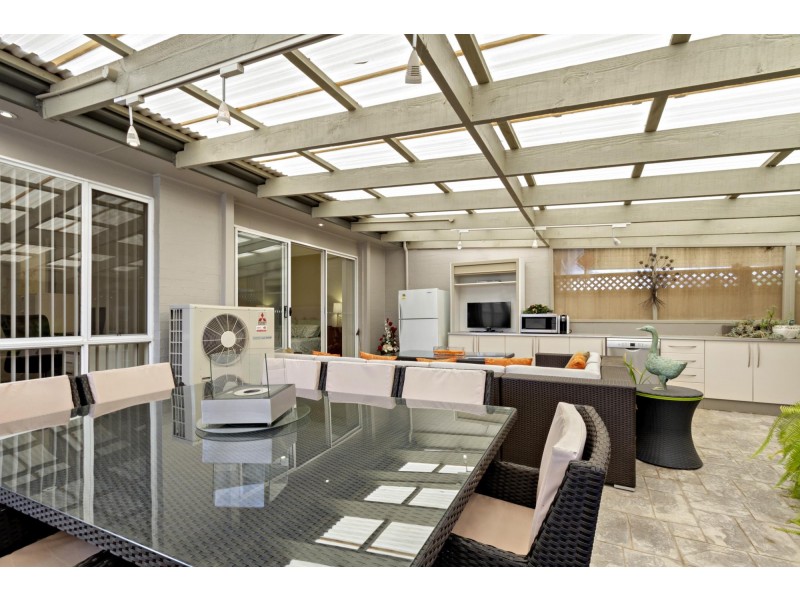 27 Mortimer Lewis Drive, Greenway ACT 2900