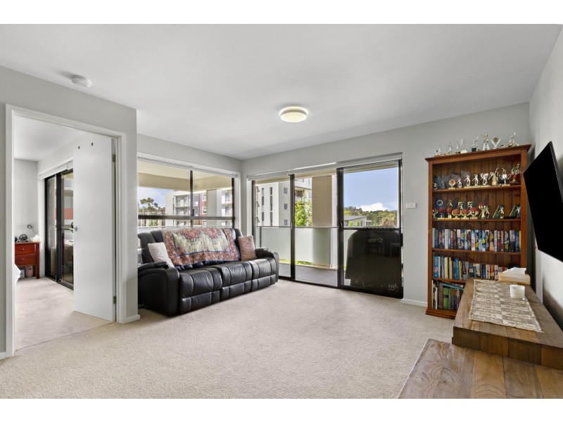 150/8 Limburg Way, Greenway ACT 2900