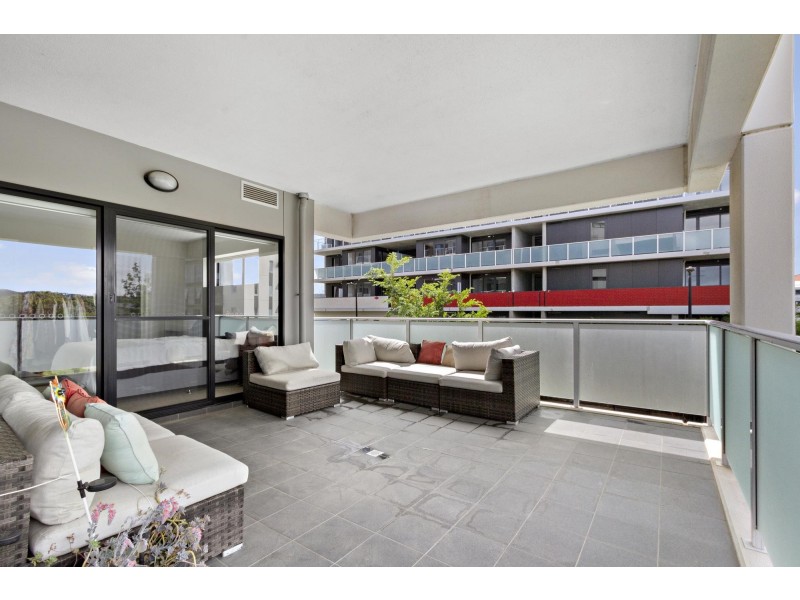 150/8 Limburg Way, Greenway ACT 2900