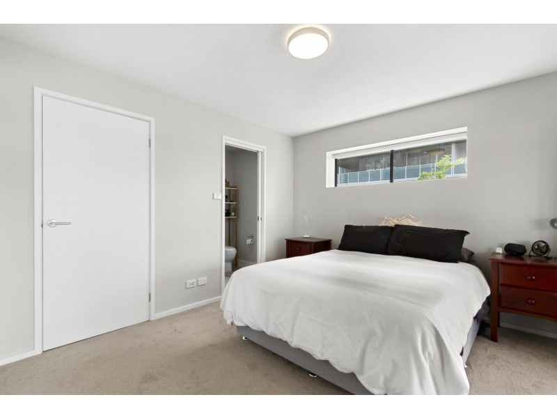 150/8 Limburg Way, Greenway ACT 2900