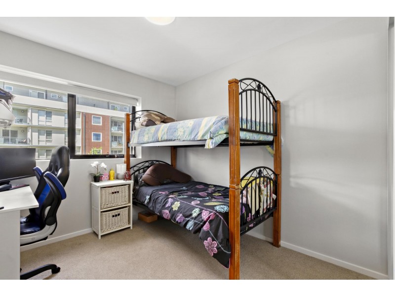 150/8 Limburg Way, Greenway ACT 2900