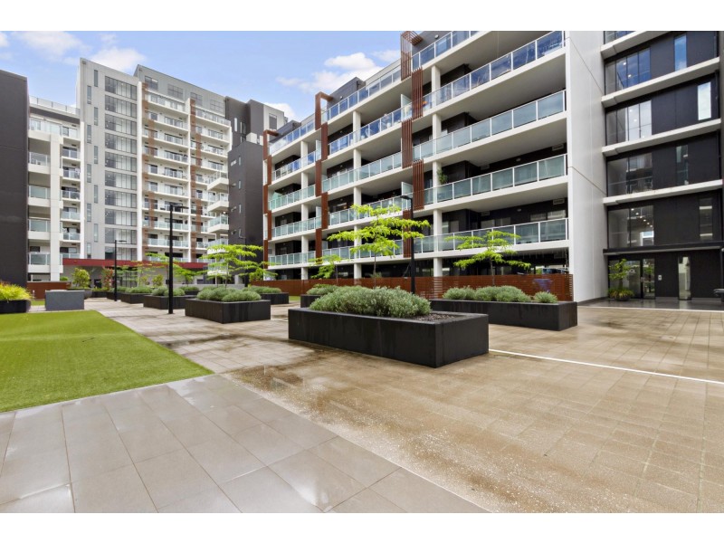 150/8 Limburg Way, Greenway ACT 2900