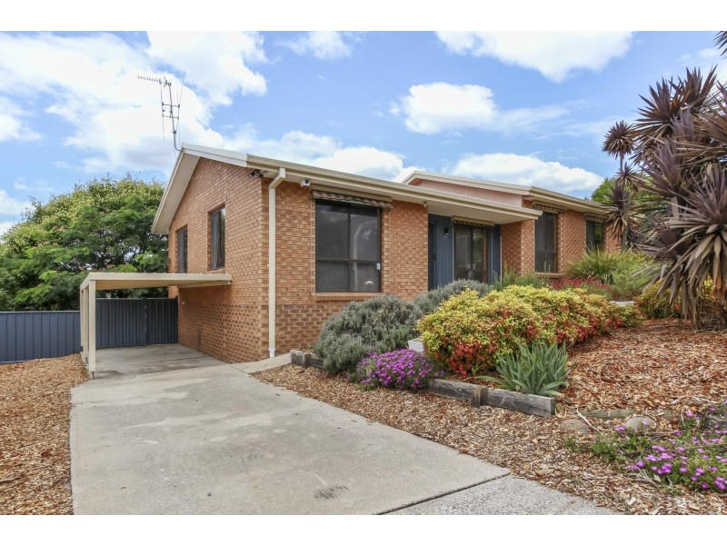 13 Hadleigh Circuit, Isabella Plains ACT 2905