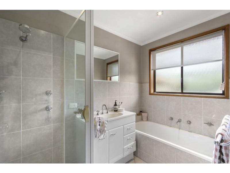13 Hadleigh Circuit, Isabella Plains ACT 2905
