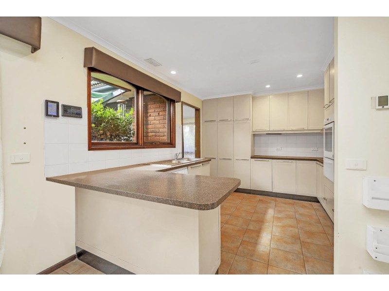 9 Wray Place, Gowrie ACT 2904