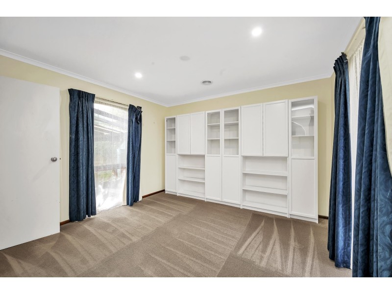 9 Wray Place, Gowrie ACT 2904