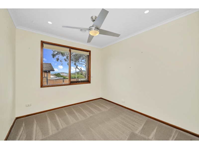 9 Wray Place, Gowrie ACT 2904