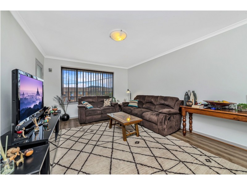 4/2 Velacia Place, Queanbeyan NSW 2620