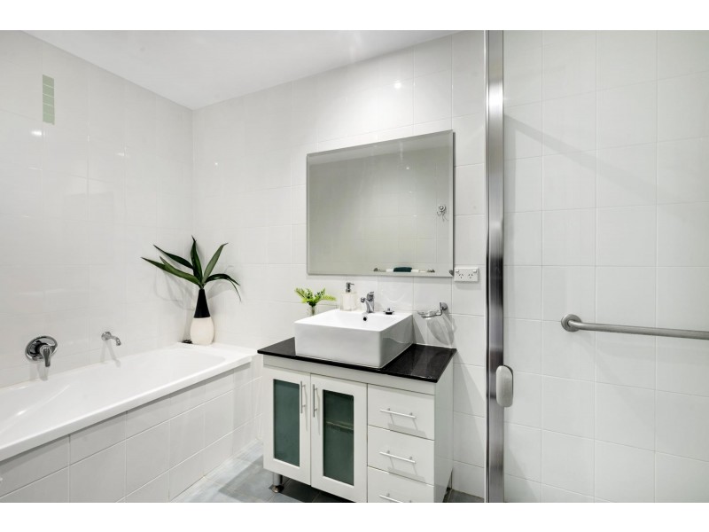 23/1 Drew Street, Greenway ACT 2900